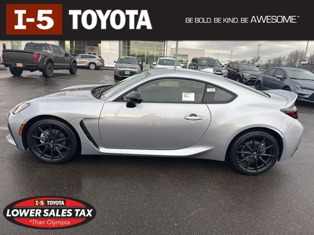 2025 Toyota GR86 Premium MT