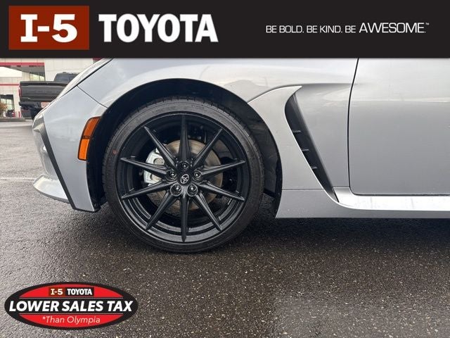 2025 Toyota GR86 Premium MT
