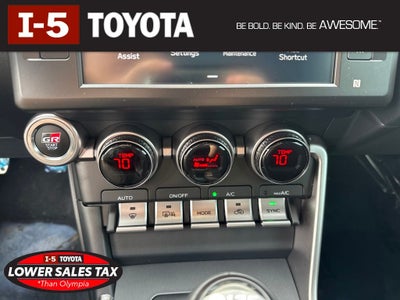 2026 Toyota GR86 Premium MT