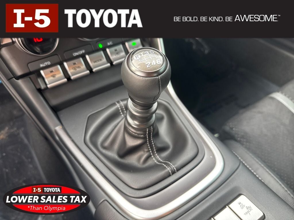 2026 Toyota GR86 Premium MT