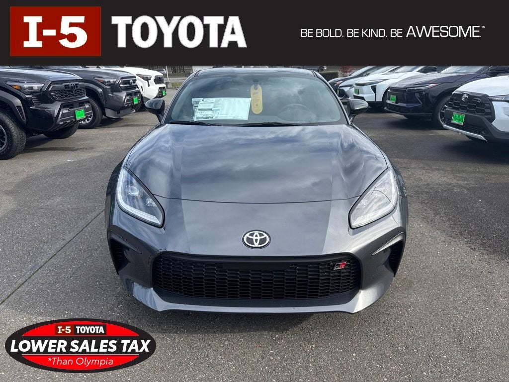 2026 Toyota GR86 Premium MT