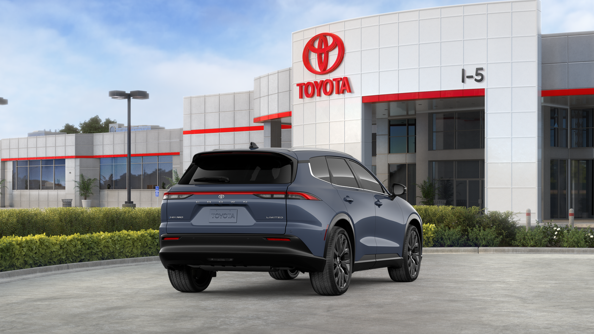 2026 Toyota Toyota Crown Signia Limited