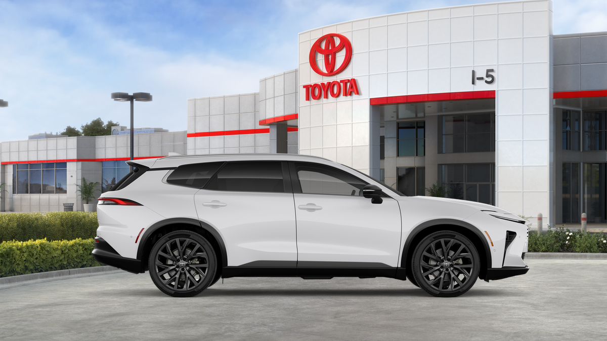 2026 Toyota Toyota Crown Signia Limited