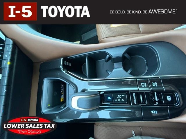 2026 Toyota Toyota Crown Signia Limited