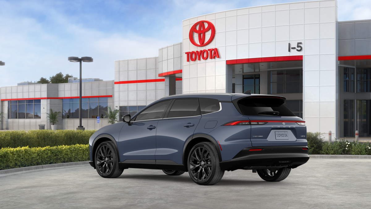 2025 Toyota Toyota Crown Signia Limited