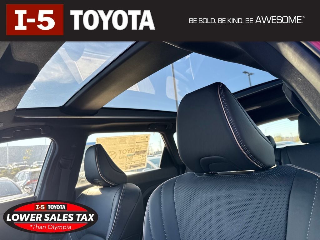 2025 Toyota Toyota Crown Signia Limited