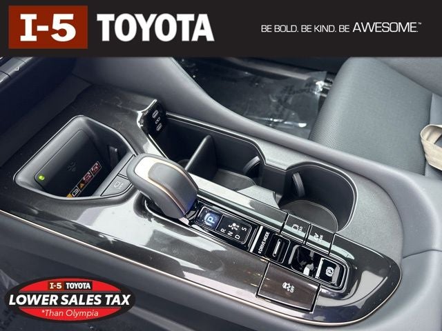 2025 Toyota Toyota Crown Signia Limited