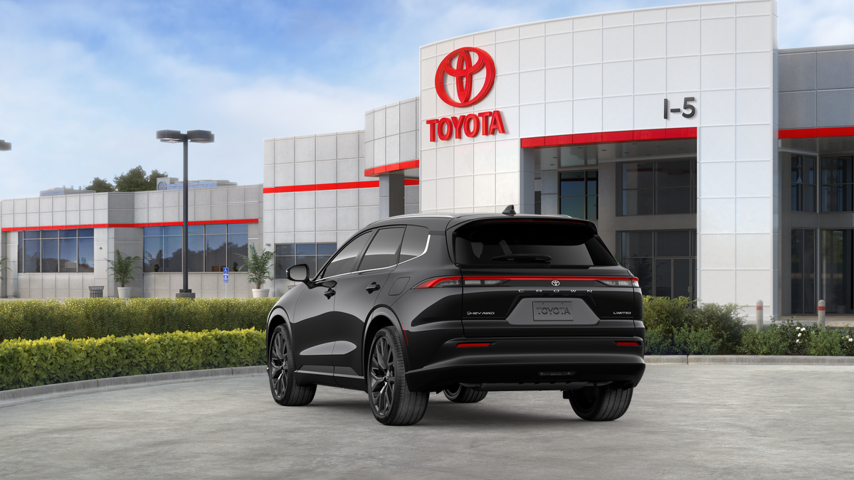 2025 Toyota Toyota Crown Signia Limited