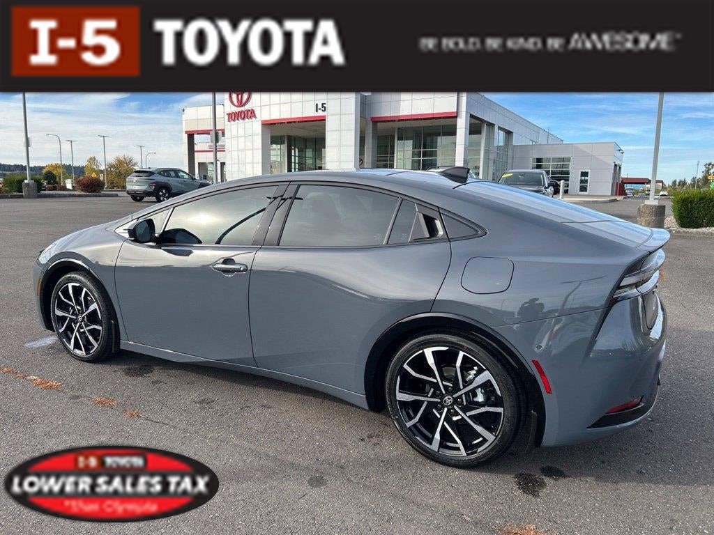 2027 Toyota Prius Plug-in Hybrid XSE Premium