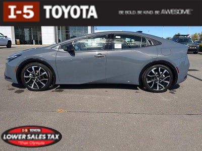 2027 Toyota Prius Plug-in Hybrid XSE Premium