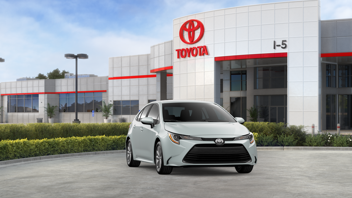 2026 Toyota Corolla LE