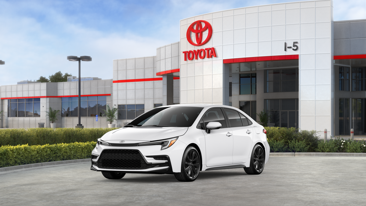 2026 Toyota Corolla SE Hybrid CVT's photo