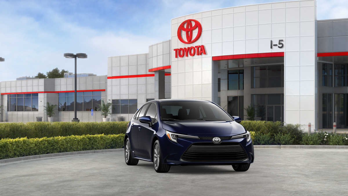 2026 Toyota Corolla Hybrid LE AWD