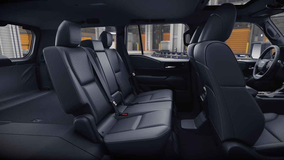 2026 Toyota Land Cruiser 4WD (Natl)