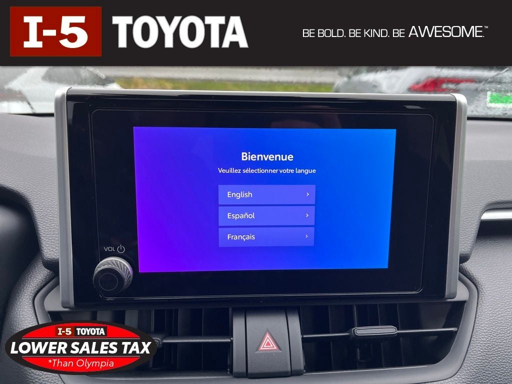 2025 Toyota RAV4 XLE