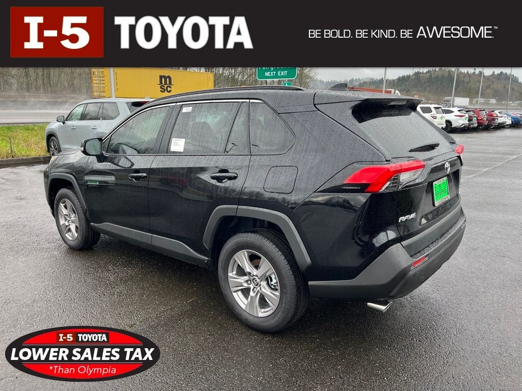 2025 Toyota RAV4 XLE