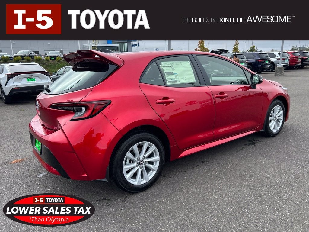 2027 Toyota Corolla Hatchback SE